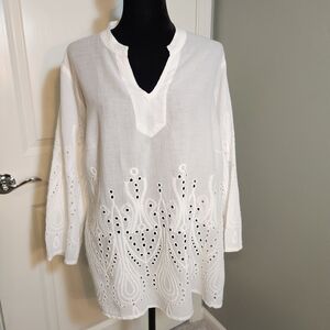 Elegant White Embroidered Women's Top